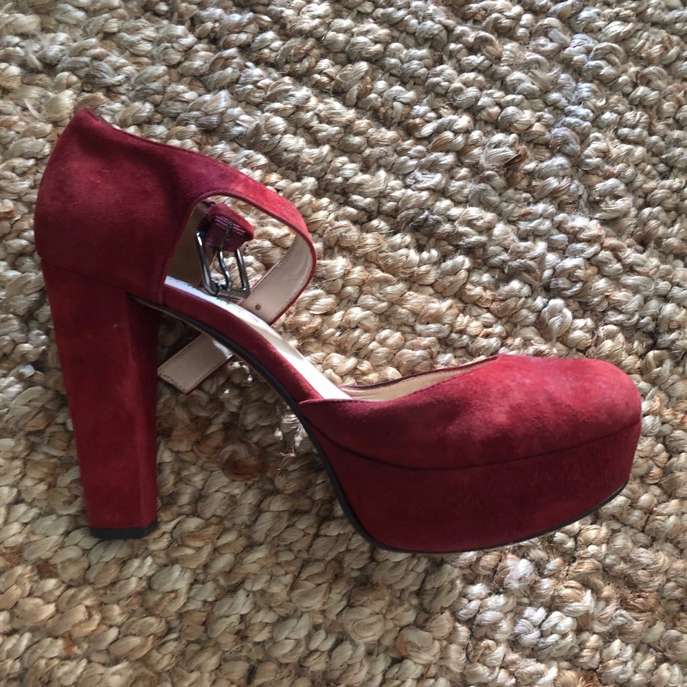 Michael Kors suede red platforms 8.5
